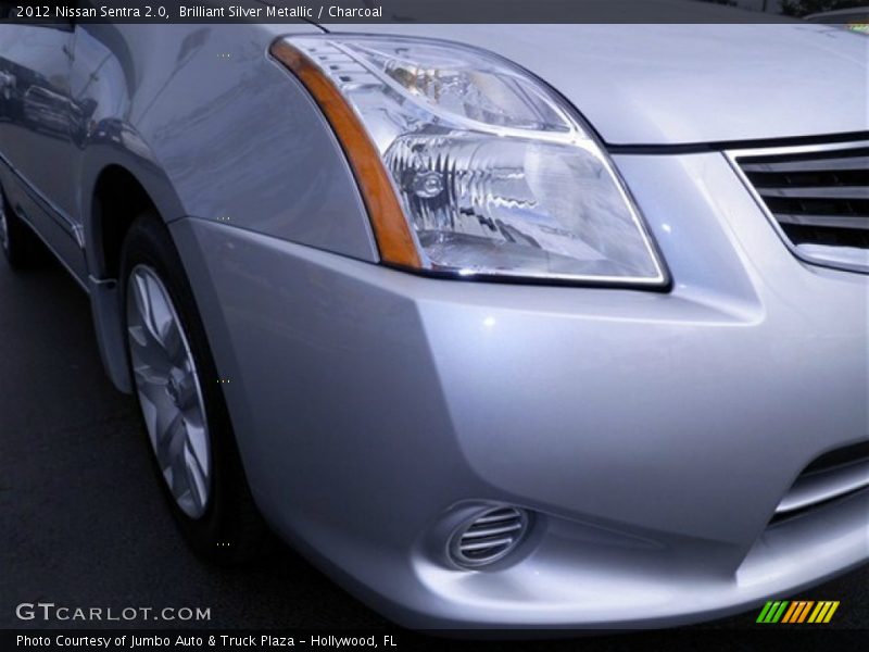 Brilliant Silver Metallic / Charcoal 2012 Nissan Sentra 2.0