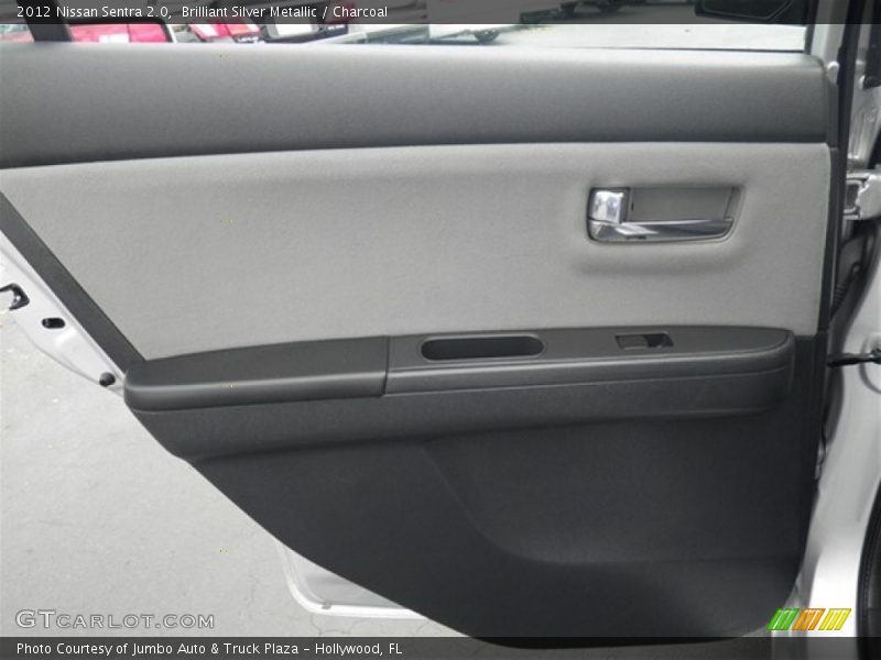 Brilliant Silver Metallic / Charcoal 2012 Nissan Sentra 2.0