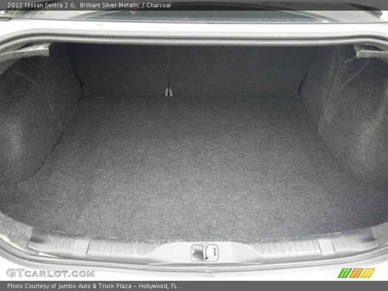 Brilliant Silver Metallic / Charcoal 2012 Nissan Sentra 2.0