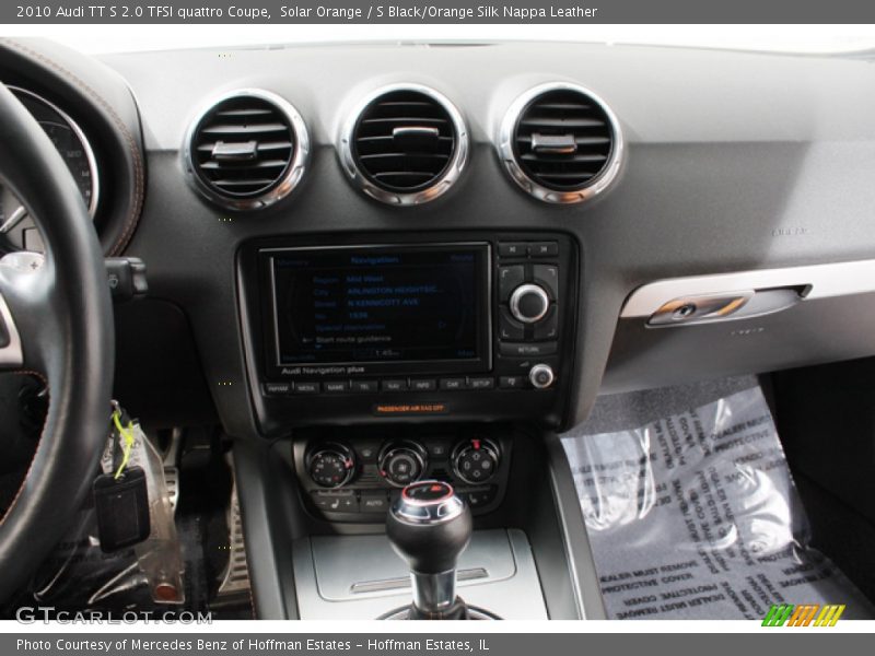 Controls of 2010 TT S 2.0 TFSI quattro Coupe