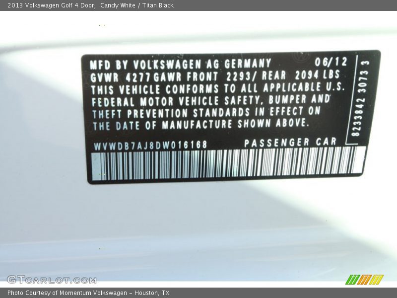 Candy White / Titan Black 2013 Volkswagen Golf 4 Door