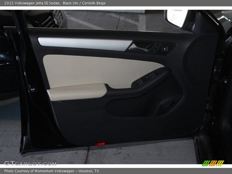 Black Uni / Cornsilk Beige 2013 Volkswagen Jetta SE Sedan