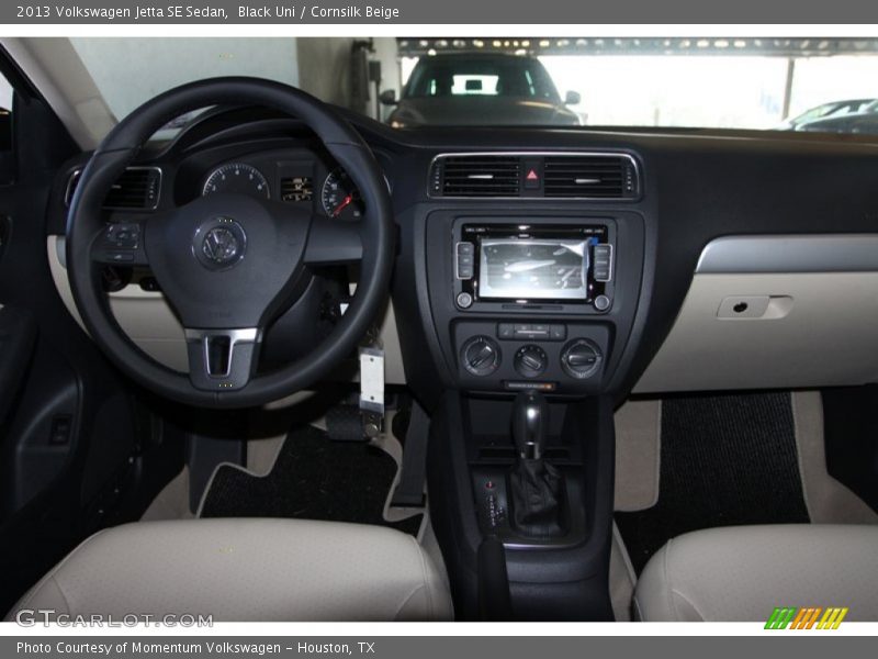 Black Uni / Cornsilk Beige 2013 Volkswagen Jetta SE Sedan