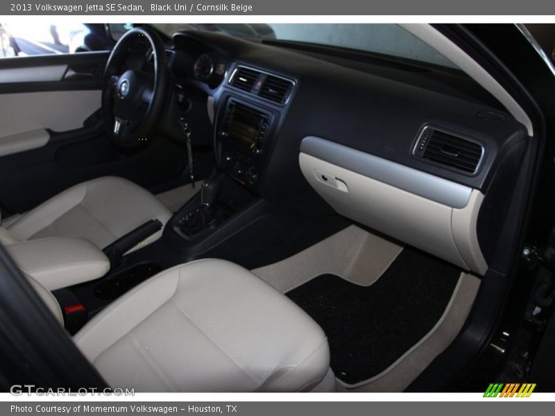 Black Uni / Cornsilk Beige 2013 Volkswagen Jetta SE Sedan