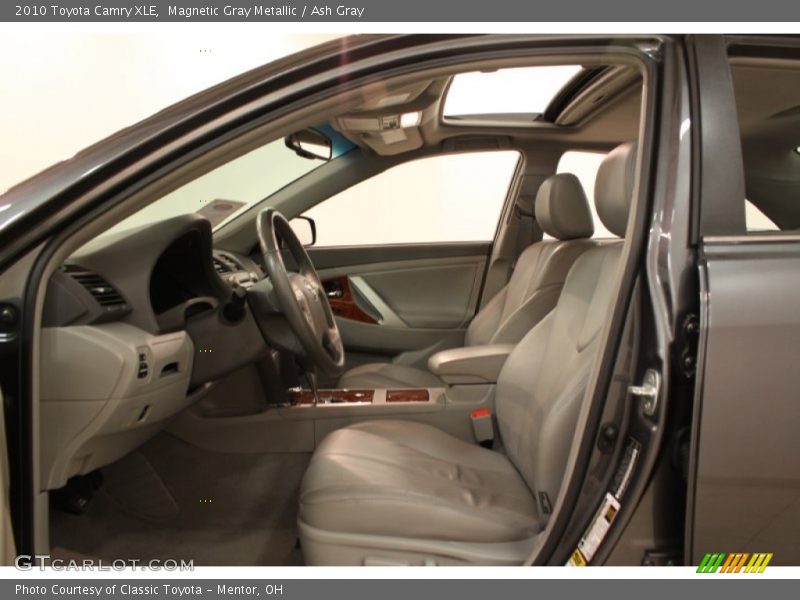Magnetic Gray Metallic / Ash Gray 2010 Toyota Camry XLE