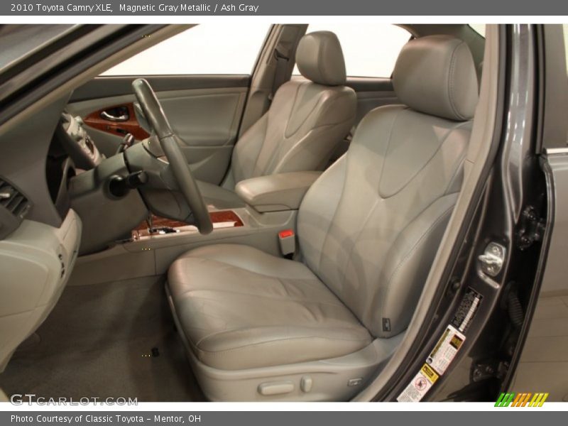 Magnetic Gray Metallic / Ash Gray 2010 Toyota Camry XLE