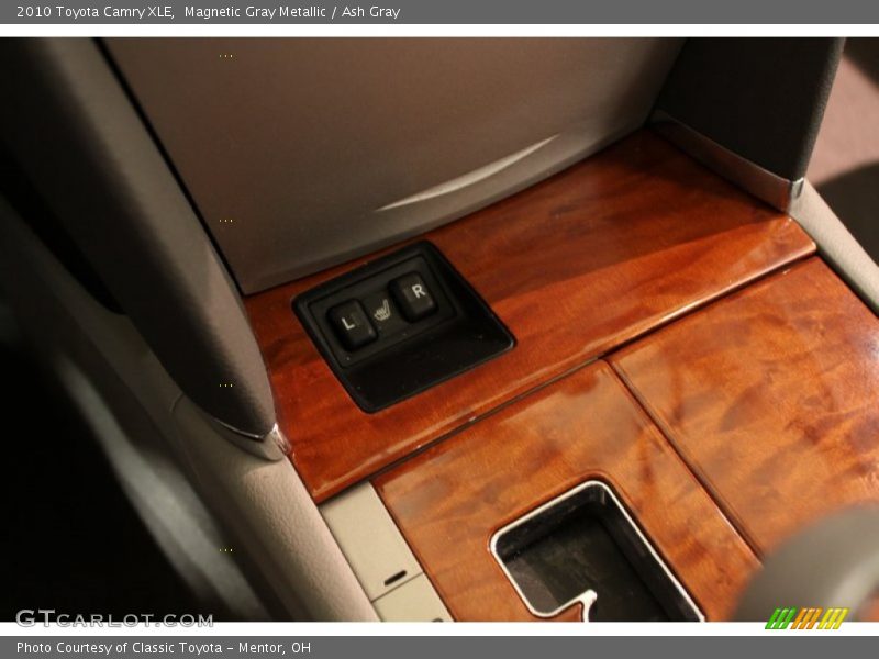 Magnetic Gray Metallic / Ash Gray 2010 Toyota Camry XLE