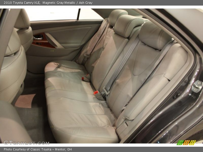 Magnetic Gray Metallic / Ash Gray 2010 Toyota Camry XLE