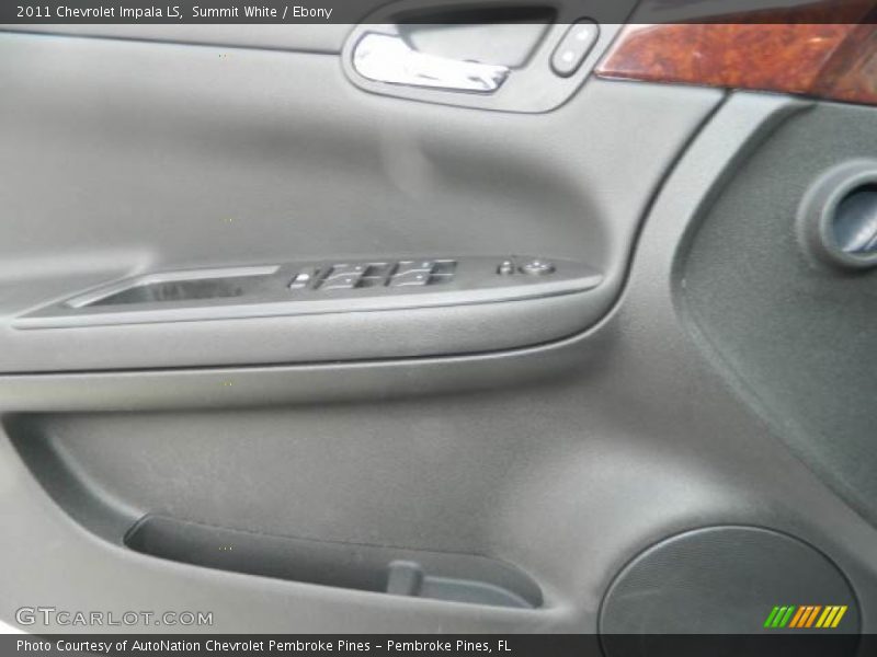 Summit White / Ebony 2011 Chevrolet Impala LS