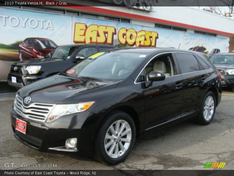 Black / Gray 2010 Toyota Venza I4