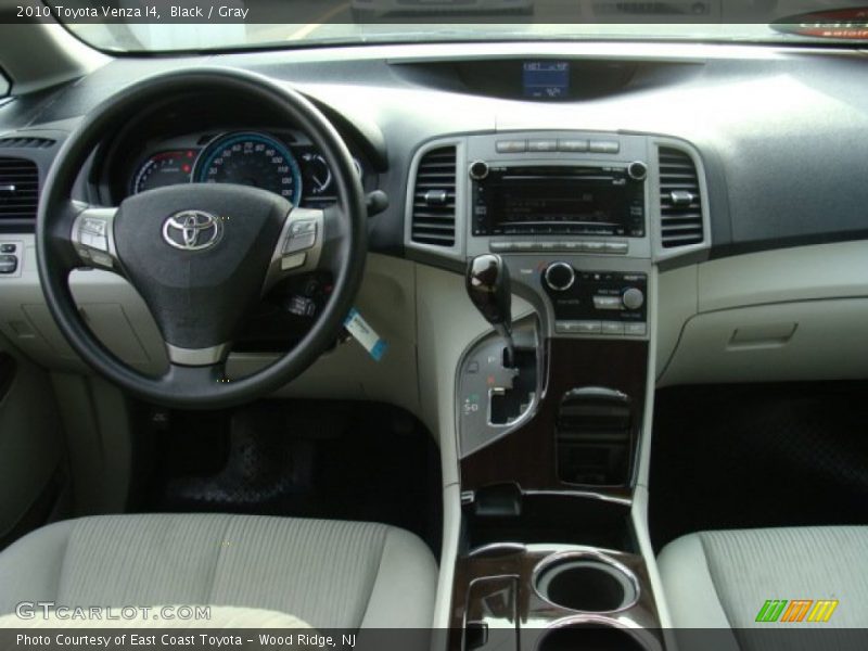Black / Gray 2010 Toyota Venza I4