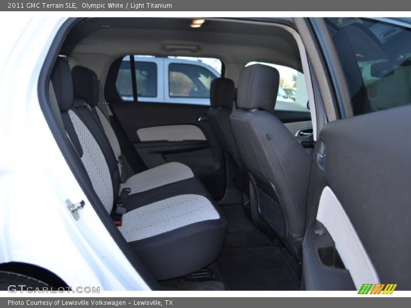 Olympic White / Light Titanium 2011 GMC Terrain SLE