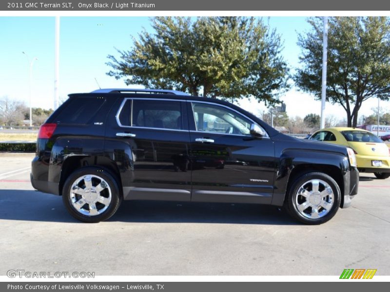 Onyx Black / Light Titanium 2011 GMC Terrain SLT