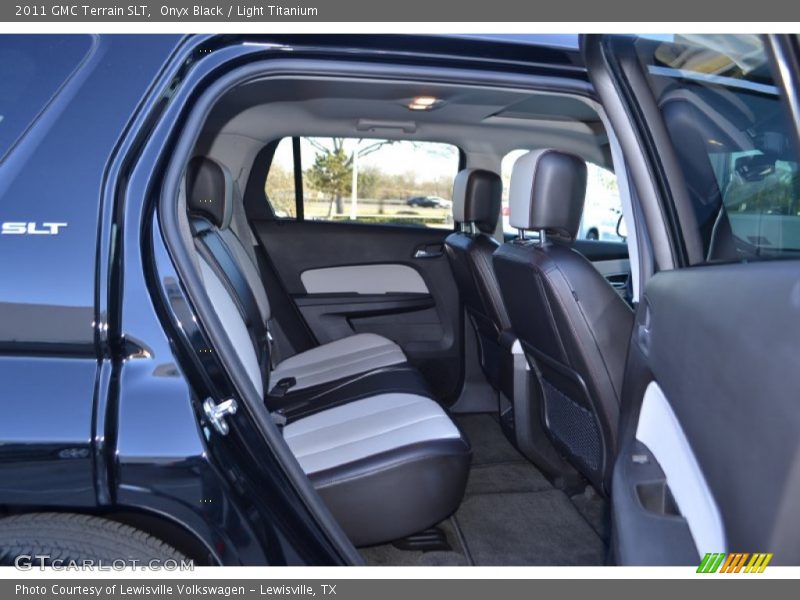 Onyx Black / Light Titanium 2011 GMC Terrain SLT