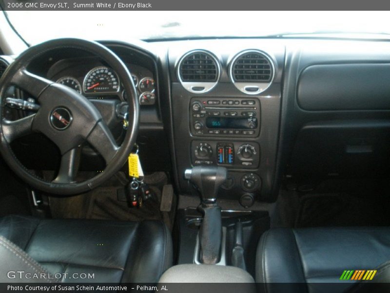 Summit White / Ebony Black 2006 GMC Envoy SLT