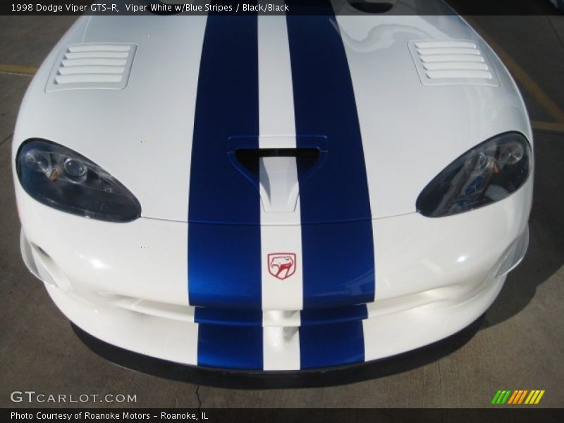 Viper White w/Blue Stripes / Black/Black 1998 Dodge Viper GTS-R