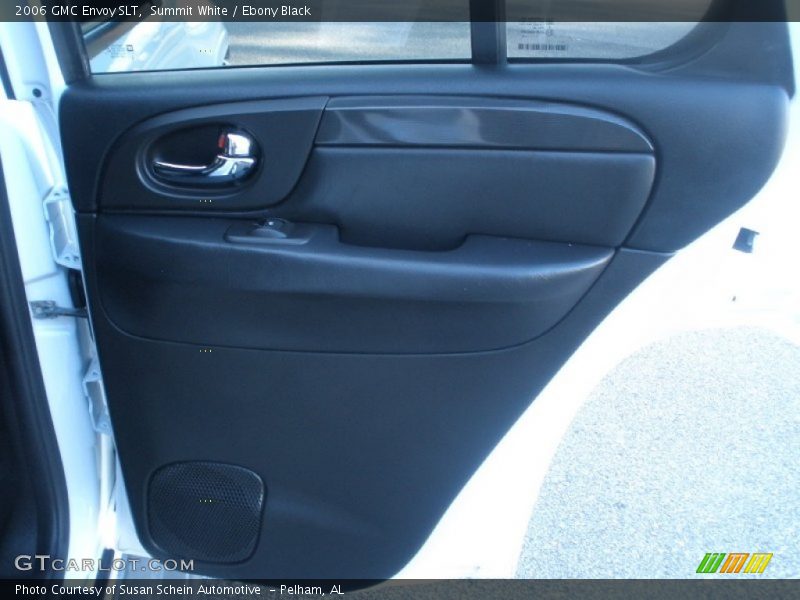 Summit White / Ebony Black 2006 GMC Envoy SLT