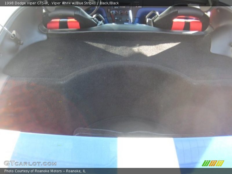 Viper White w/Blue Stripes / Black/Black 1998 Dodge Viper GTS-R