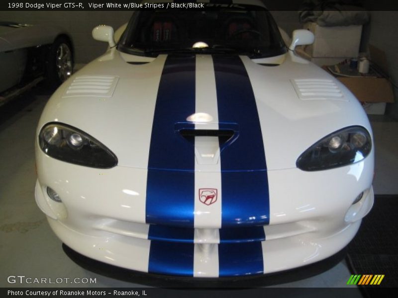 Viper White w/Blue Stripes / Black/Black 1998 Dodge Viper GTS-R
