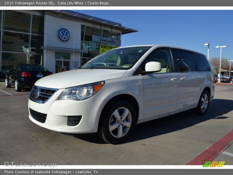 Calla Lilly White / Ceylon Beige 2010 Volkswagen Routan SEL