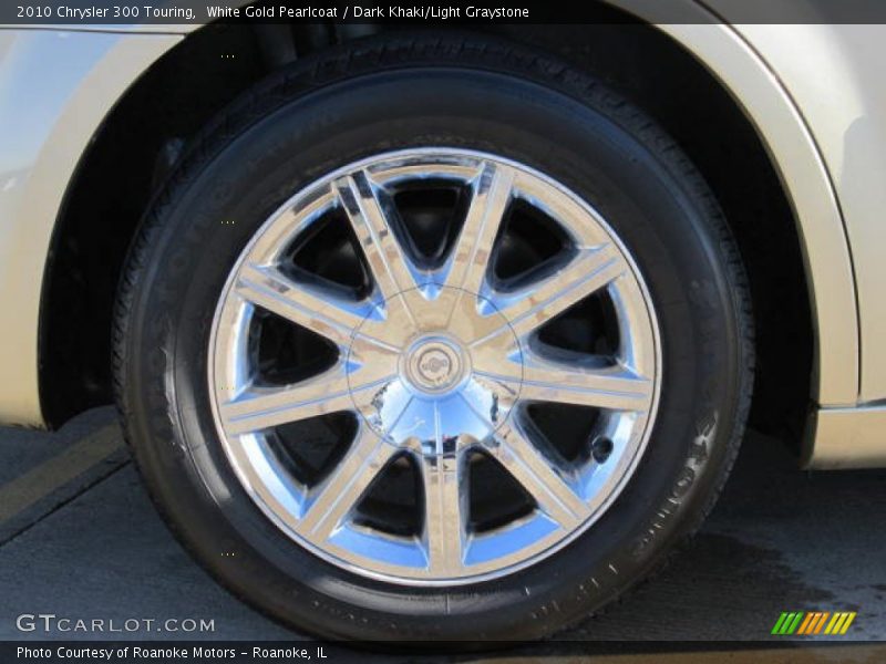 White Gold Pearlcoat / Dark Khaki/Light Graystone 2010 Chrysler 300 Touring