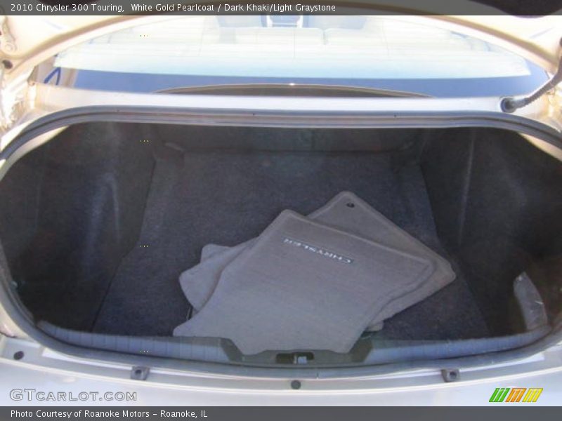 White Gold Pearlcoat / Dark Khaki/Light Graystone 2010 Chrysler 300 Touring