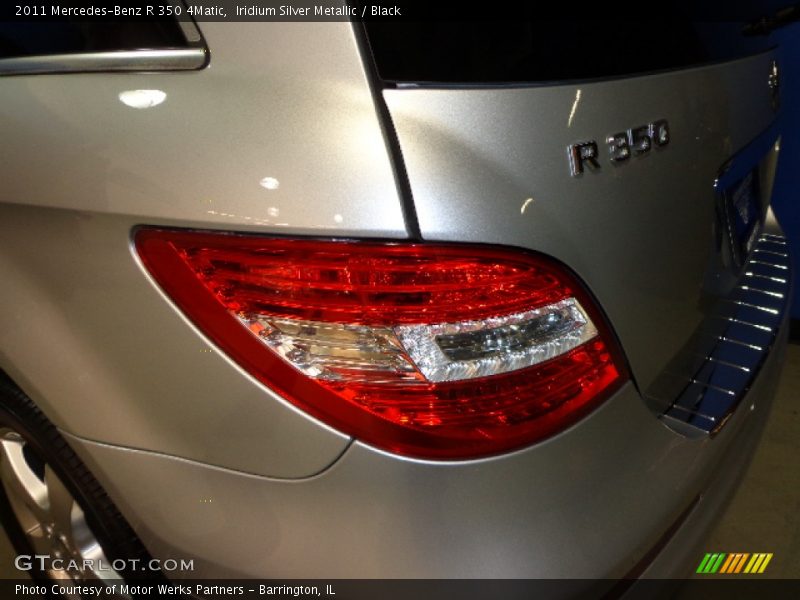 Iridium Silver Metallic / Black 2011 Mercedes-Benz R 350 4Matic
