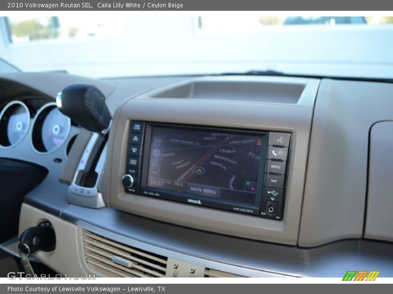 Calla Lilly White / Ceylon Beige 2010 Volkswagen Routan SEL