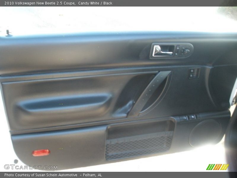 Candy White / Black 2010 Volkswagen New Beetle 2.5 Coupe