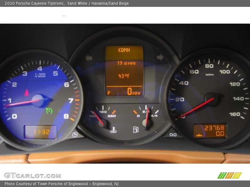 Sand White / Havanna/Sand Beige 2010 Porsche Cayenne Tiptronic