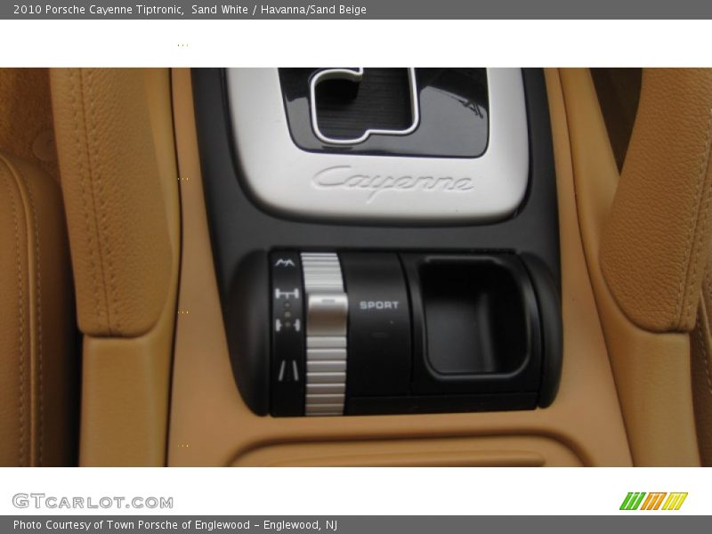 Sand White / Havanna/Sand Beige 2010 Porsche Cayenne Tiptronic