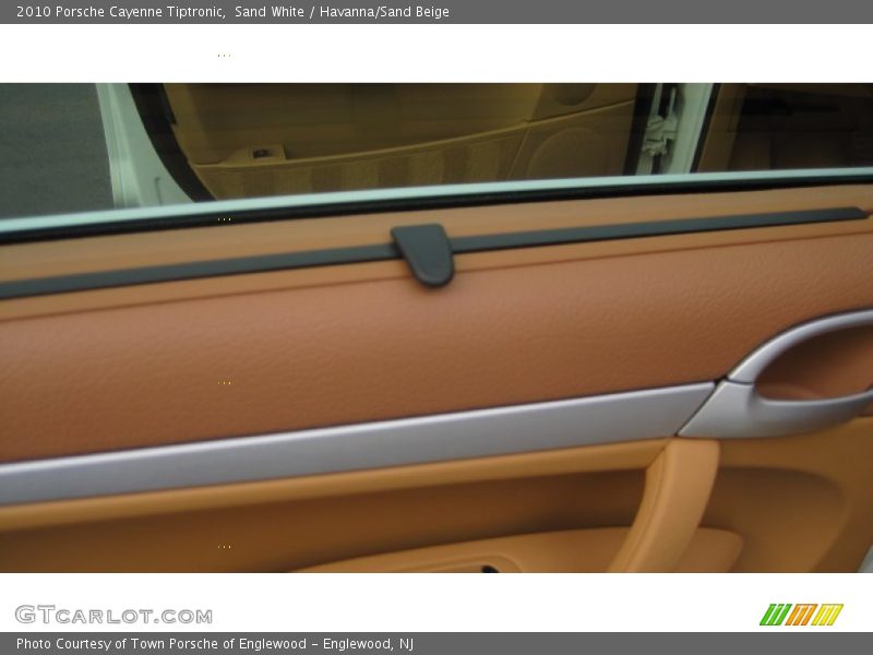 Sand White / Havanna/Sand Beige 2010 Porsche Cayenne Tiptronic