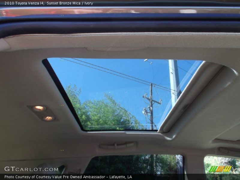 Sunset Bronze Mica / Ivory 2010 Toyota Venza I4