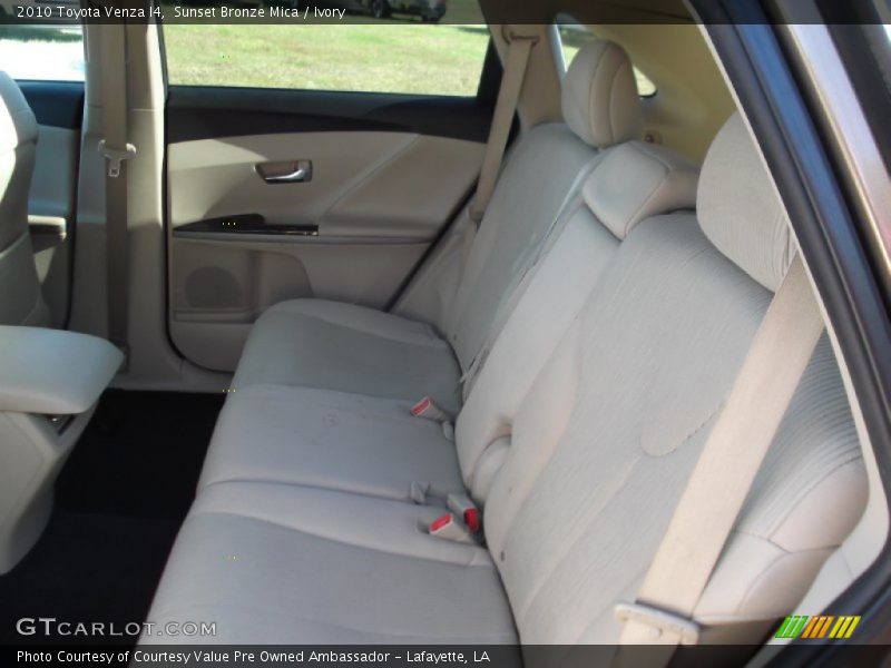 Sunset Bronze Mica / Ivory 2010 Toyota Venza I4