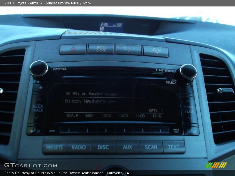 Sunset Bronze Mica / Ivory 2010 Toyota Venza I4