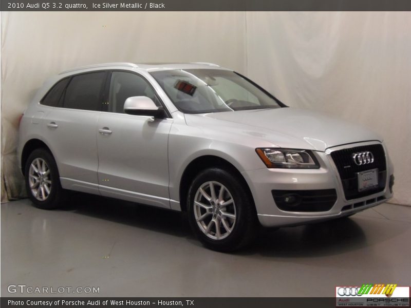 Ice Silver Metallic / Black 2010 Audi Q5 3.2 quattro