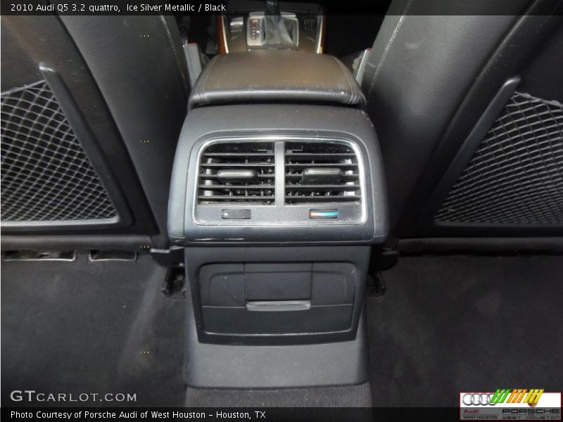 Ice Silver Metallic / Black 2010 Audi Q5 3.2 quattro
