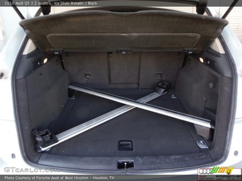 Ice Silver Metallic / Black 2010 Audi Q5 3.2 quattro