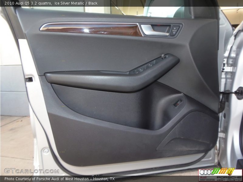 Ice Silver Metallic / Black 2010 Audi Q5 3.2 quattro