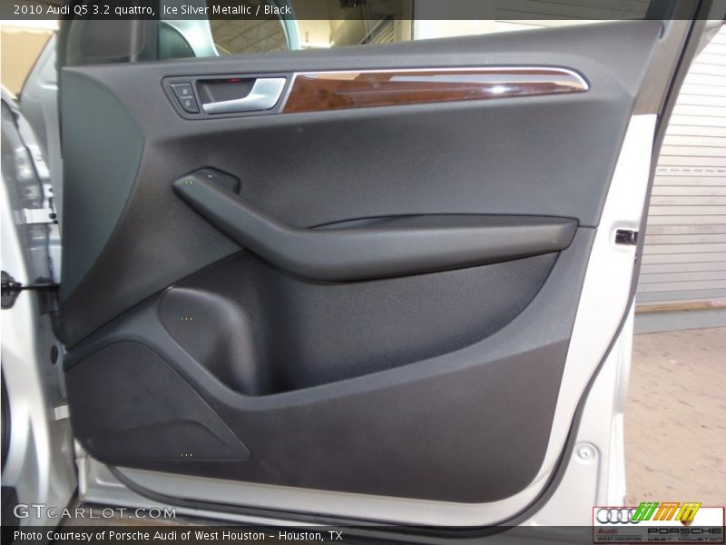 Ice Silver Metallic / Black 2010 Audi Q5 3.2 quattro