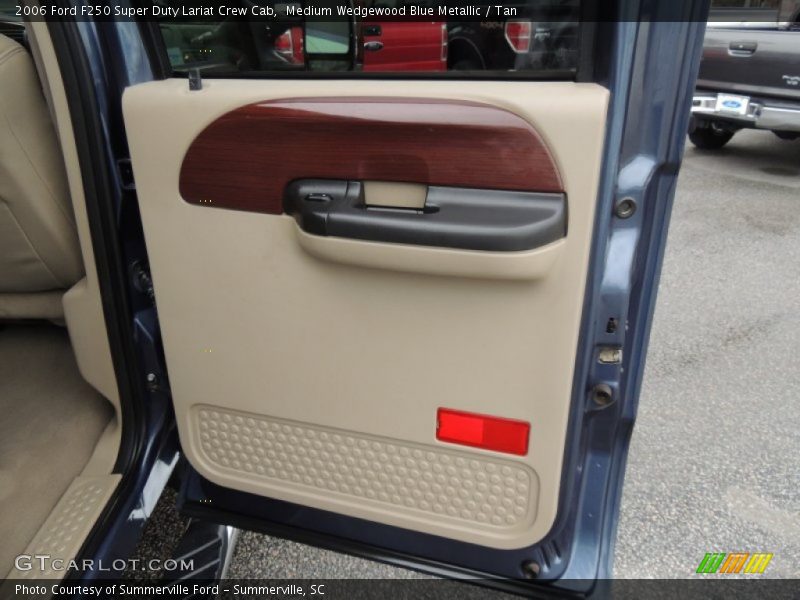 Medium Wedgewood Blue Metallic / Tan 2006 Ford F250 Super Duty Lariat Crew Cab