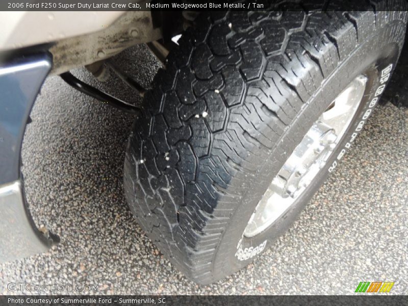 Medium Wedgewood Blue Metallic / Tan 2006 Ford F250 Super Duty Lariat Crew Cab