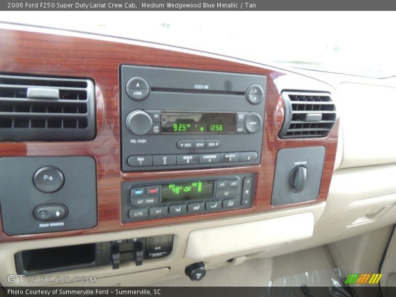 Medium Wedgewood Blue Metallic / Tan 2006 Ford F250 Super Duty Lariat Crew Cab