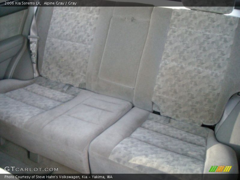 Alpine Gray / Gray 2006 Kia Sorento LX