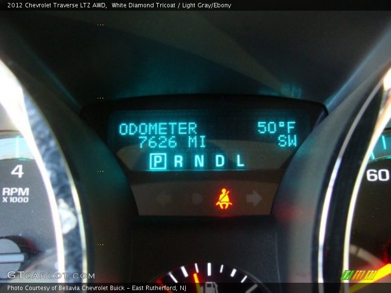 White Diamond Tricoat / Light Gray/Ebony 2012 Chevrolet Traverse LTZ AWD