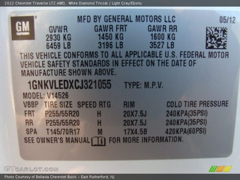 White Diamond Tricoat / Light Gray/Ebony 2012 Chevrolet Traverse LTZ AWD