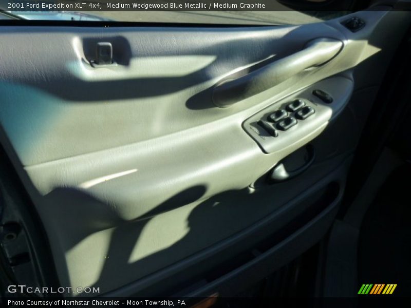 Medium Wedgewood Blue Metallic / Medium Graphite 2001 Ford Expedition XLT 4x4