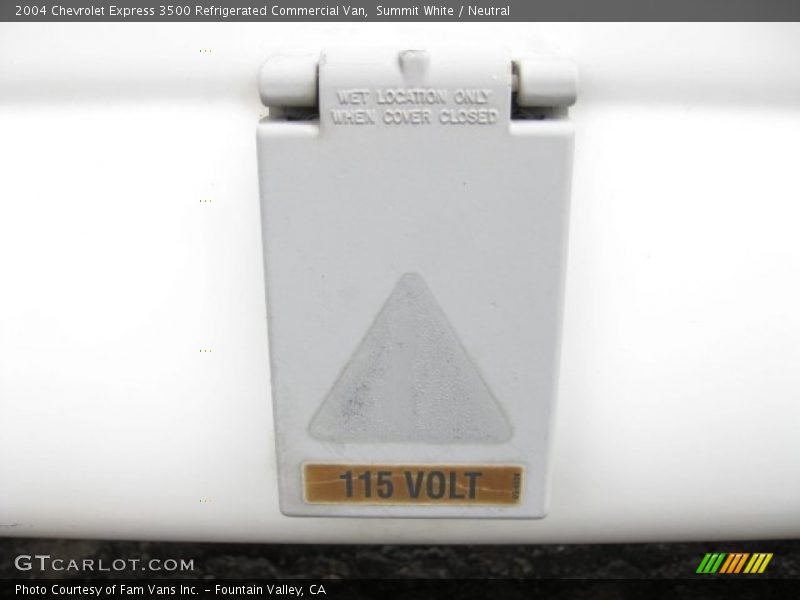 Summit White / Neutral 2004 Chevrolet Express 3500 Refrigerated Commercial Van