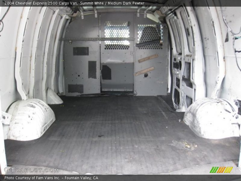 Summit White / Medium Dark Pewter 2004 Chevrolet Express 2500 Cargo Van