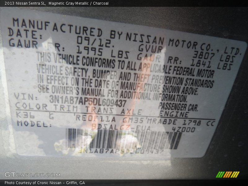 Magnetic Gray Metallic / Charcoal 2013 Nissan Sentra SL
